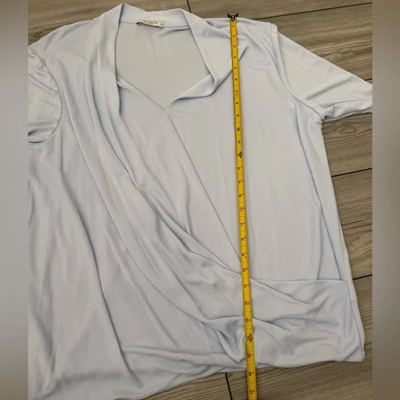 MM LAFLEUR New York The Beneuve TOP in Oxford Blue Drape Front - Picture 7 of 8